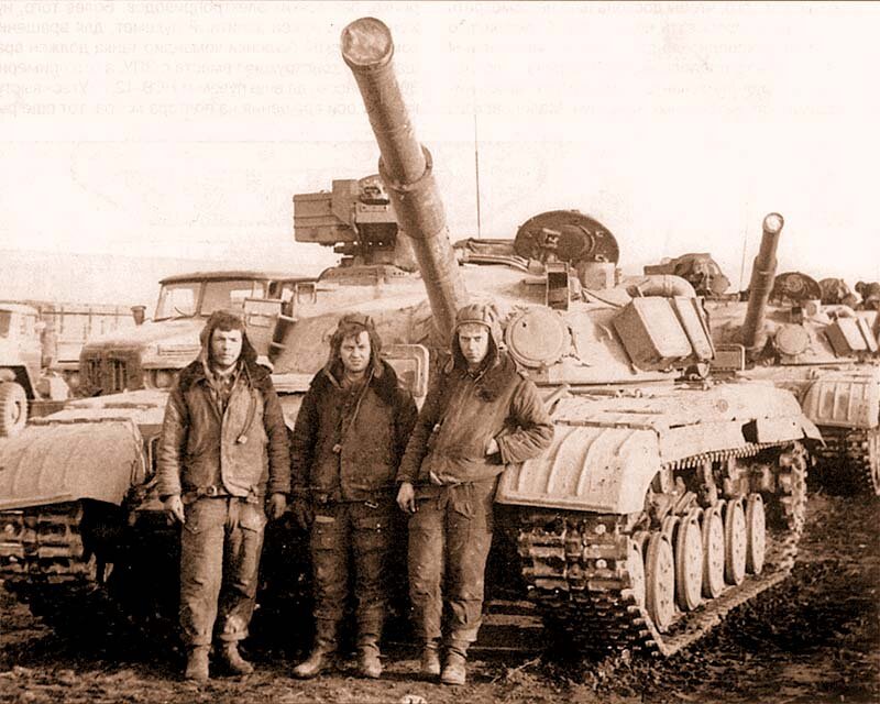 Экипаж танка 80. Магдебургский полигон ГСВГ. Танк т-64а ГСВГ. Т-64 ГСВГ. Т-80 ГСВГ.