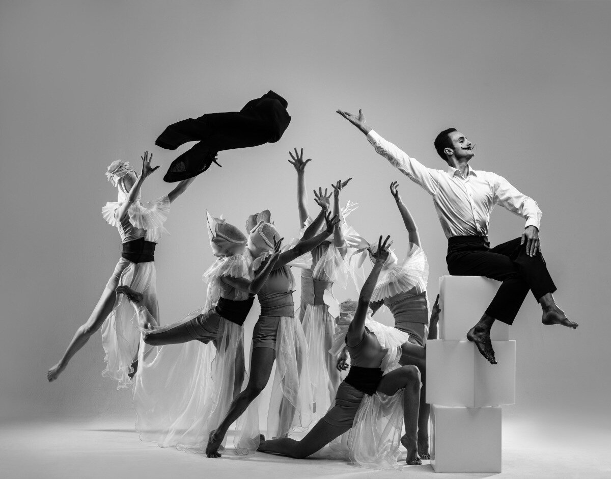 Сцена из спектакля