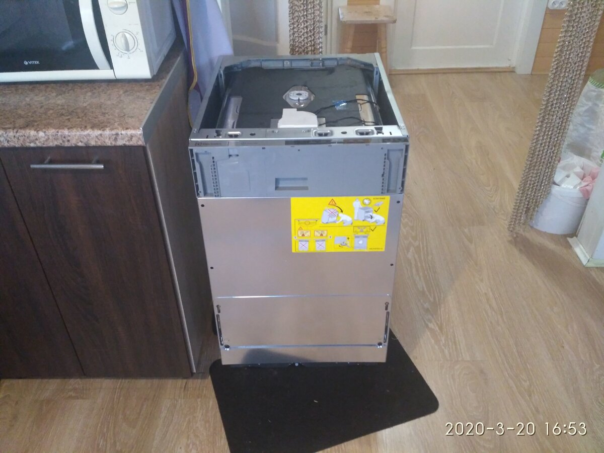 встраиваемая посудомоечная машинка electrolux esl94320la