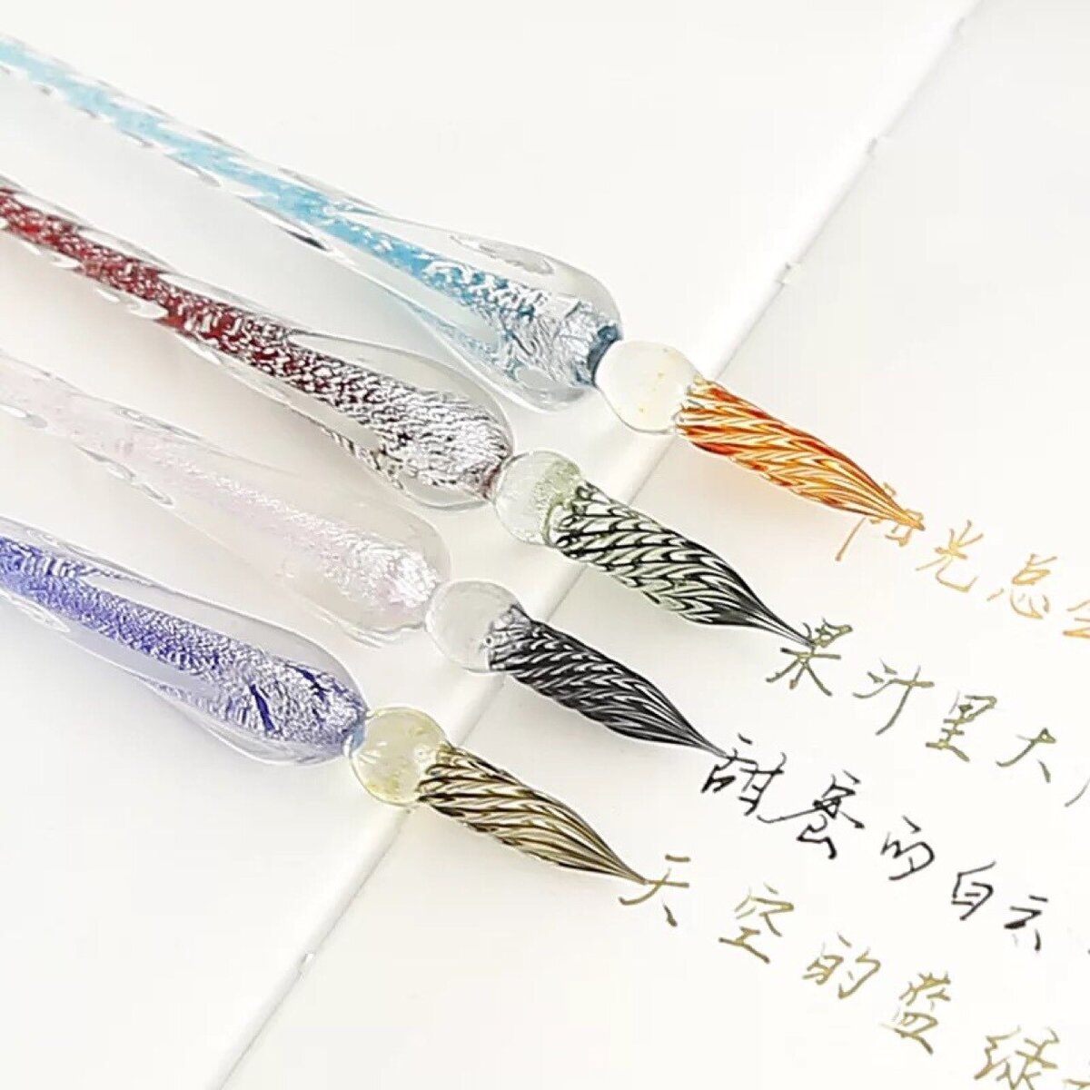 Стеклянное перо