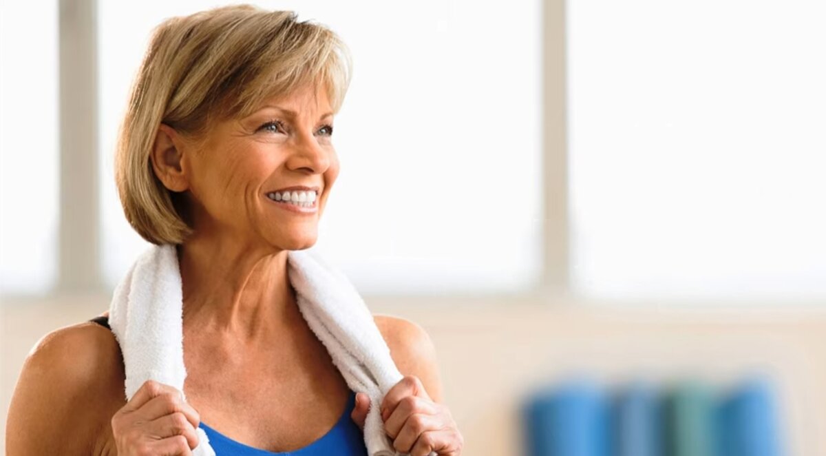 Многие ухаживают за лицом, но не у делают внимания состоянию рук, шеи, области декольте. 