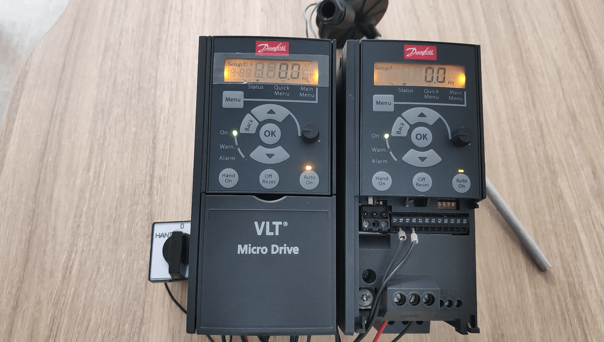 Danfoss vlt micro fc-051. Частотный преобразователь fc-051 danfoss. Преобразователь частоты vlt micro drive fc-051 danfoss. Danfoss vlt micro drive fc 51. Частотный преобразователь vlt micro drive fc 51.
