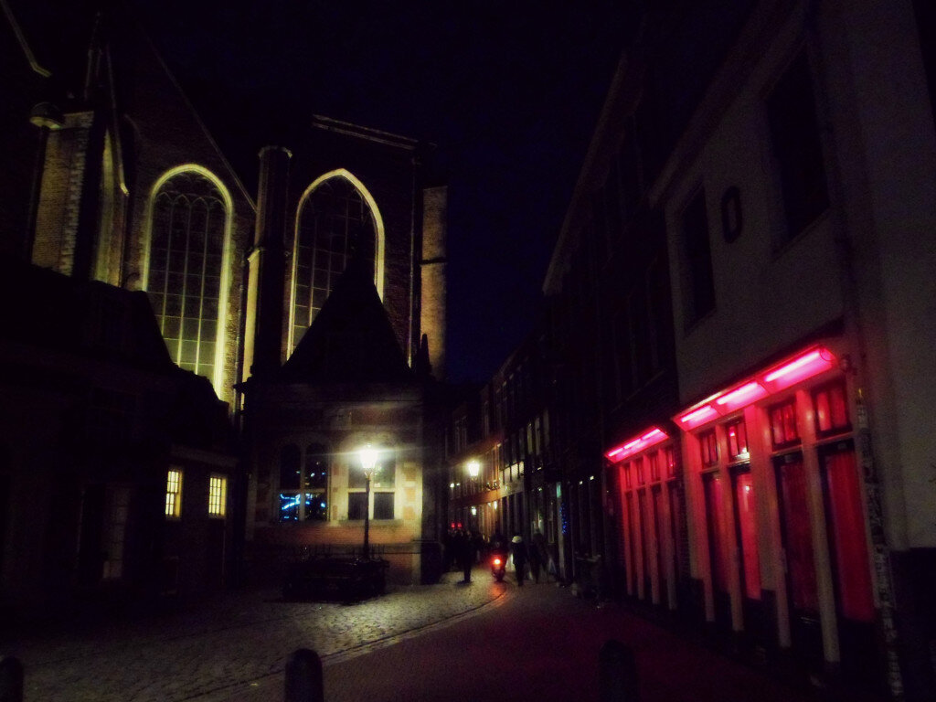 Храм  и бордель