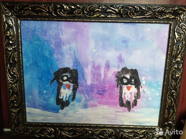 Пингвины на фоне Северного сияния