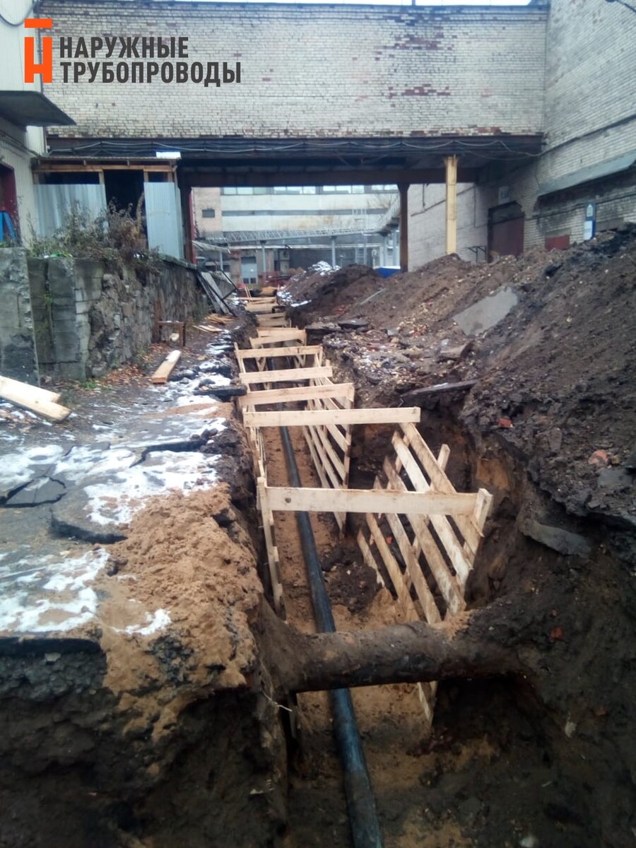 Реконструкция системы водоснабжения зимой в Санкт-Петербурге.