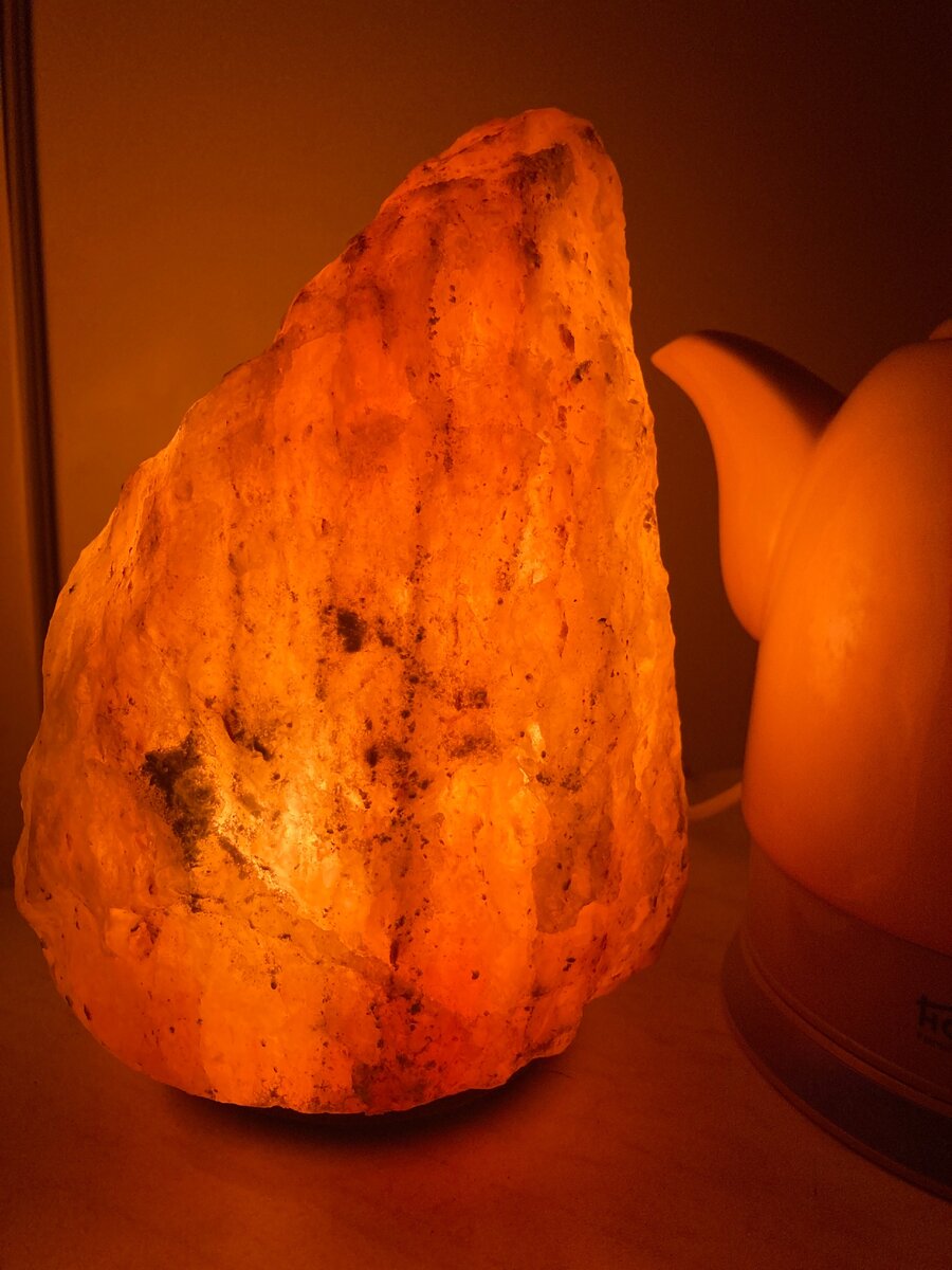 Моя лампа! Шикарная, правда?  Вот он, купеческий размах!