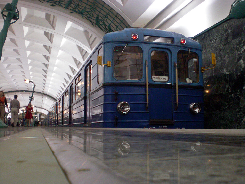 метро зимой. москва. москворецкий мост 1938. москва 1959 год мгу. зим линия москва.