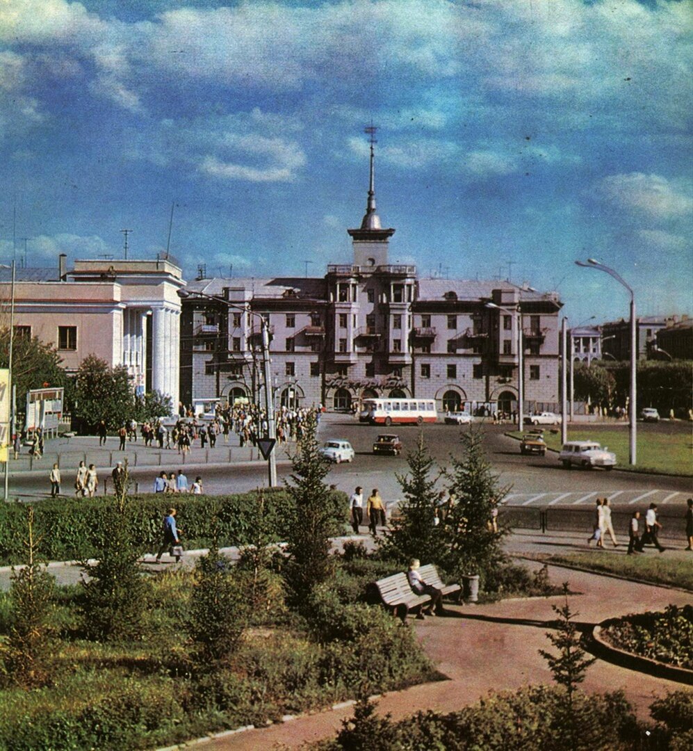 Афиша ретро программа. Пишпек фрунзе бишкек. Программа ретро барнаул. Телепрограмма ретро на неделю вперед сегодня. Ретро барнаул.