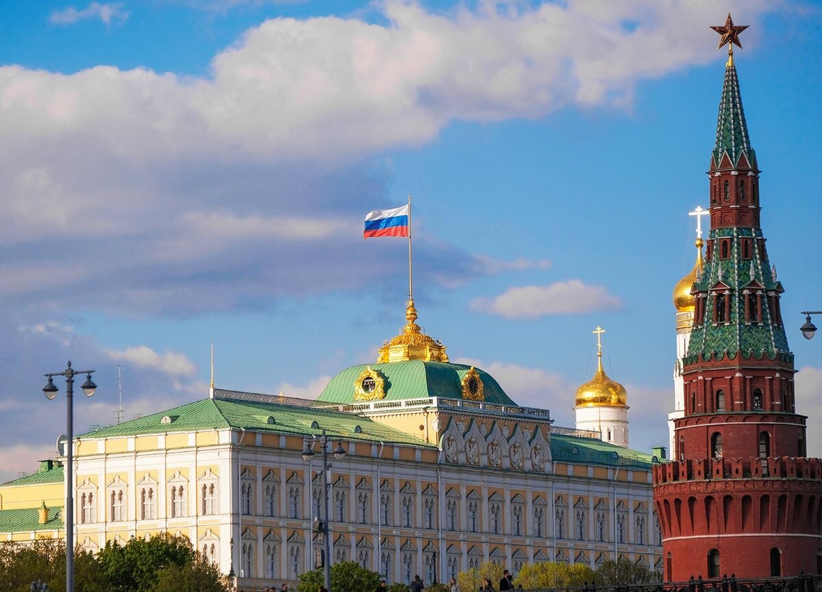 Москва Кремль флаг