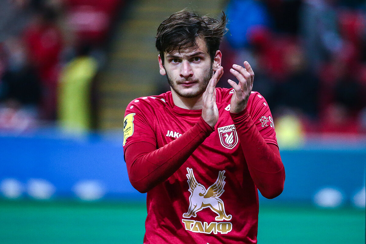 Хвича Кварацхелия в матче РПЛ