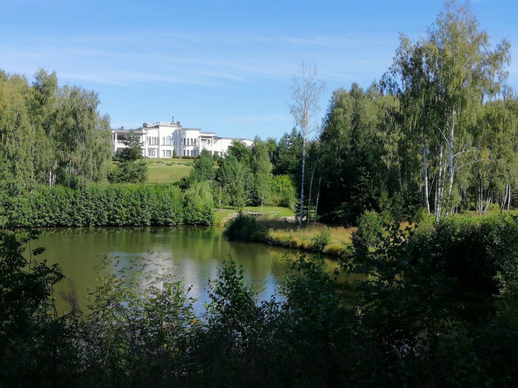 Построить особняк больше 500 кв. м фермер не сможет. Фото: Мир Квартир