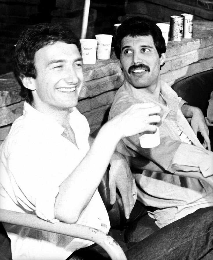 Джон Дикон и Фредди Меркюри