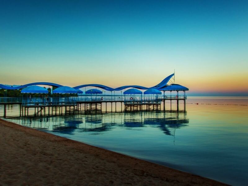 Вечер на озере Иссык-куль