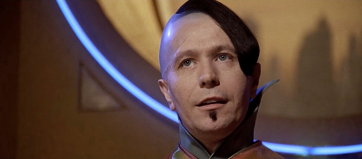 Пятый элемент наемники мангалоры. Пятый элемент жан батист эммануэль зорг. Жан батист зорг. Гари олдмэн пятый элемент. Пятый элемент гари олдман.