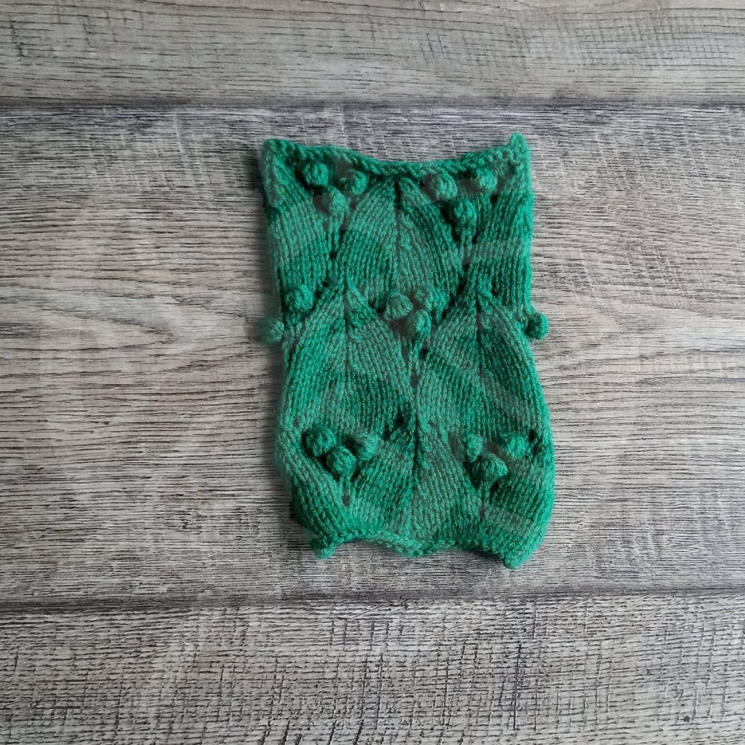 Узор "Листики с шишечками"