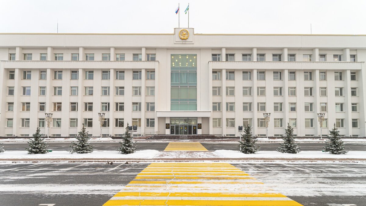     Государственная экспертиза одобрила установку четырехметрового памятника первому президенту республики Муртазе Рахимову