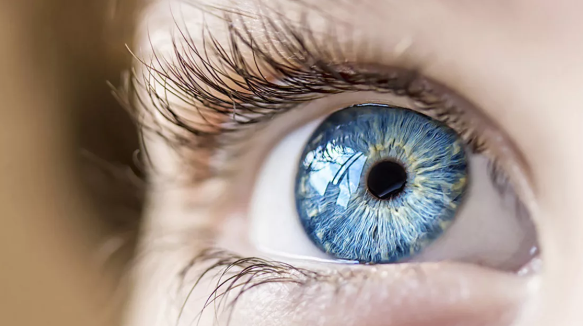 Волшебные и завораживающие, глаза стали объектом бесчисленных стихов, песен и исследований.-3