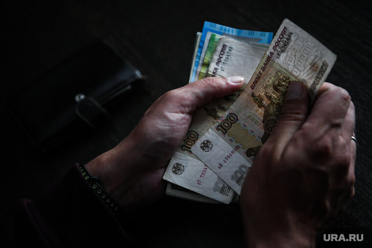    Система Kwikpay поддерживает наличные и безналичные переводы