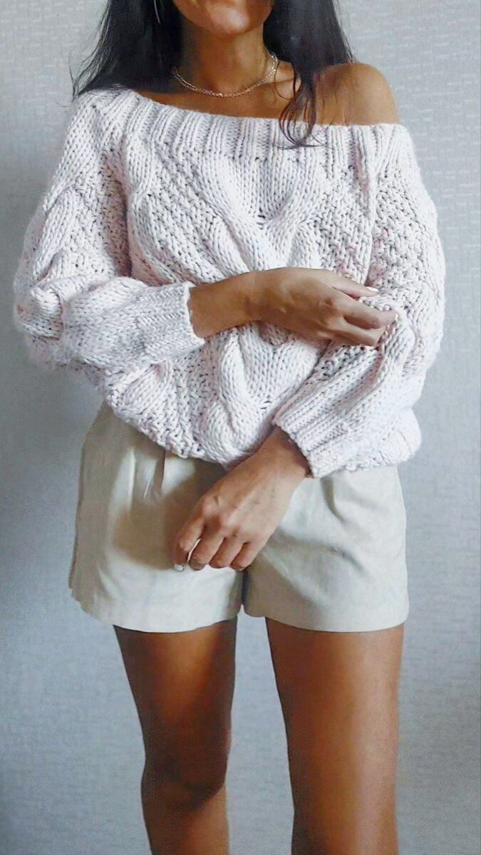 Джемпер с косами