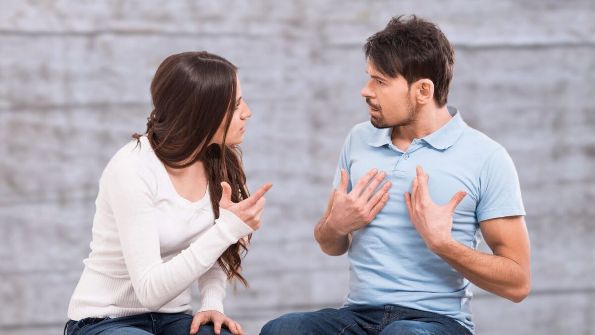 Нарушение личных границ - частая проблема в отношениях. Партнер относится к вам как к собственности