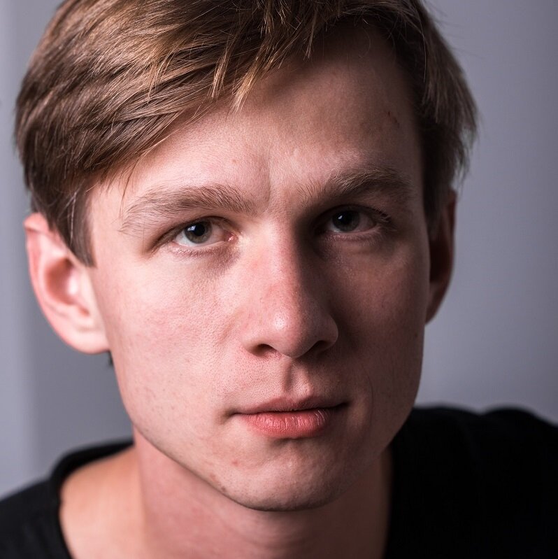 Евгений антропов актер биография личная жизнь Звезда сериалов "Подкидыш", "Перевал Дятлова", "Гурзуф" - Евгений Антропов. О не