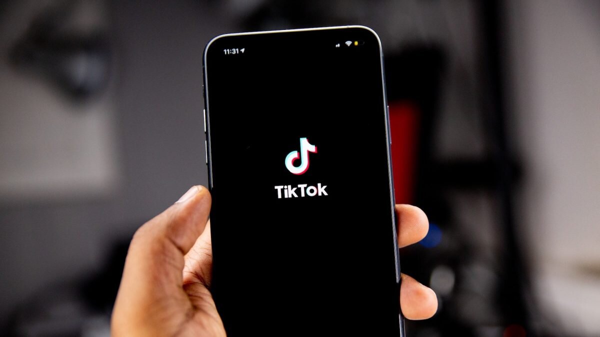 Азербайджан временно ограничивает доступ к TikTok из-за обострения ситуации  в Карабахе | Bizmedia.kz | Дзен