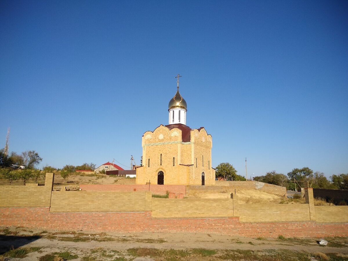 Погода в сальском районе сандата. Новый Егорлык Церковь. Новый Егорлык Ростовская область. Новый Егорлык новая Церковь.