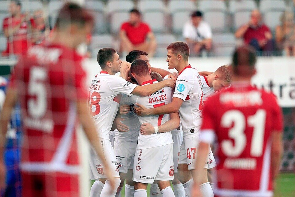 🔴⚪️ Сегодня «Спартак» встретится со швейцарским «Туном» в ответном матче третьего отборочного раунда Лиги Европы.

Первая встреча завершилась победой красно-белых – 3:2 ✌🏻

📺 Смотрите прямую трансляцию в 19:45 на МАТЧ ТВ и МАТЧ ПРЕМЬЕР

#СпартакТун #ЛигаЕвропы