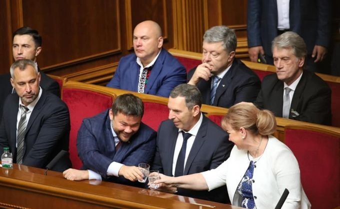    Перед началом первого голосования ВР IX созыва. Фото: news.online.ua.