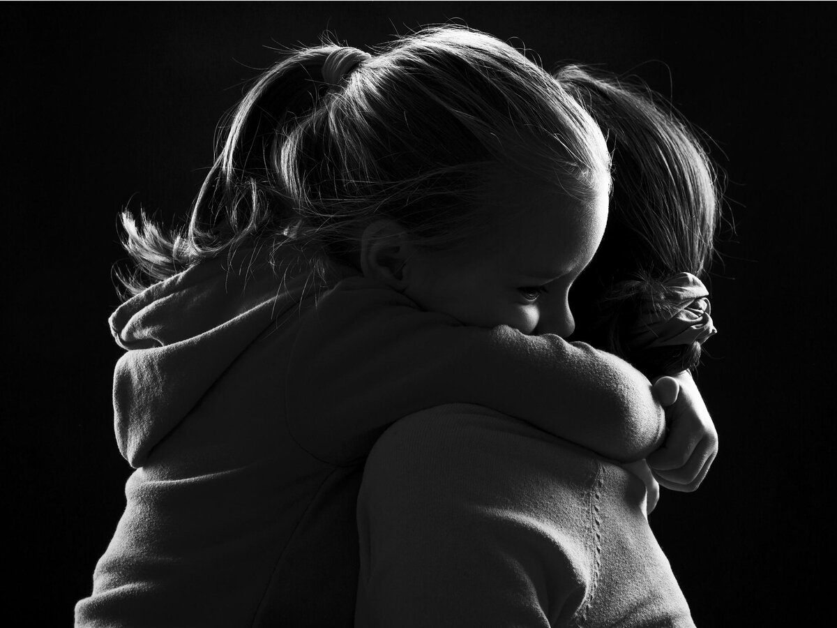 Искренние объятия 