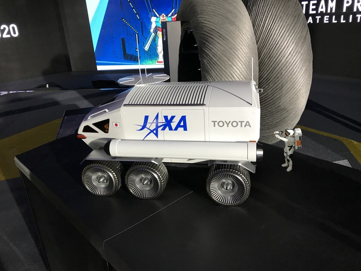 Ожидается, что японцы отправят космонавтов на спутник Земли в... 