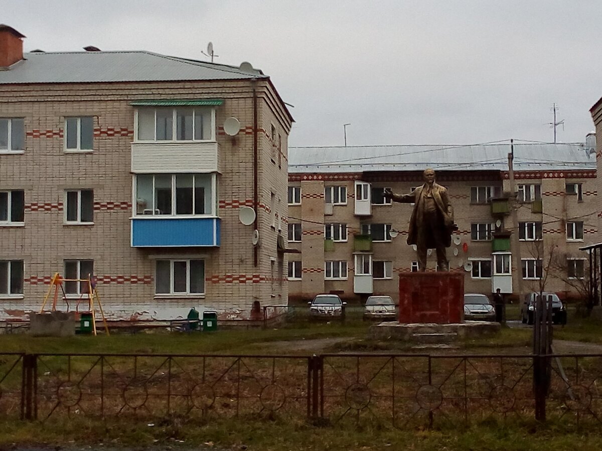А Ленин такой молодой! 