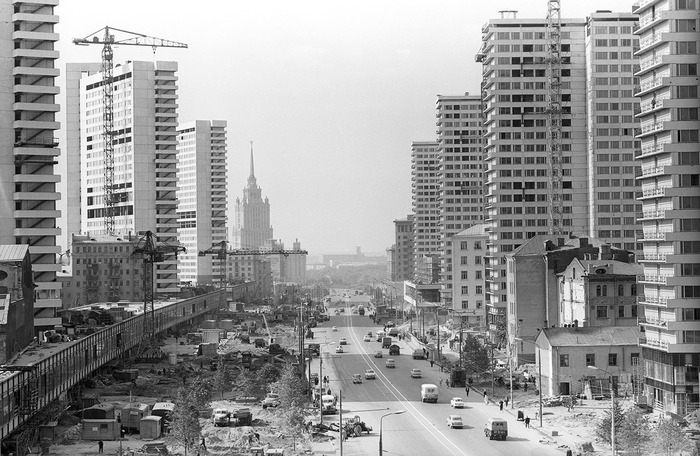 Строящиеся дома на проспекте Калинина (ныне улица Новый Арбат), 1967 г. 