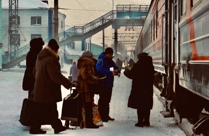 Бабки на вокзале фото