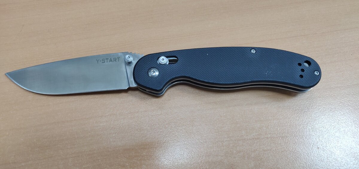 Это оказался сугубо рабочий инструмент, но с учетом цены(1200 р.) большего ожидать от него и не стоило.