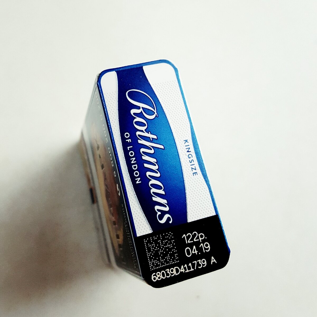 Rothmans blue. Ротманс деми Блю. Ротманс Роял деми Блю. Ротманс Макс Блю сигареты. Rothmans Royals Blue KS.