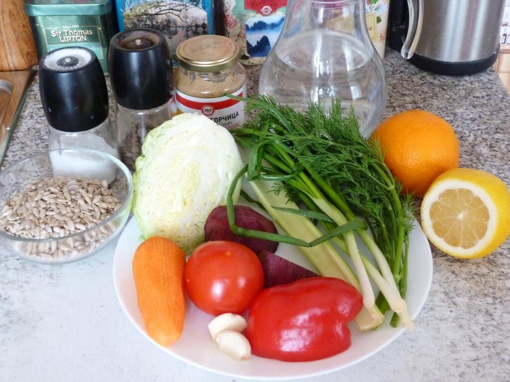 Сыроедческий БОРЩ СО СМЕТАНОЙ