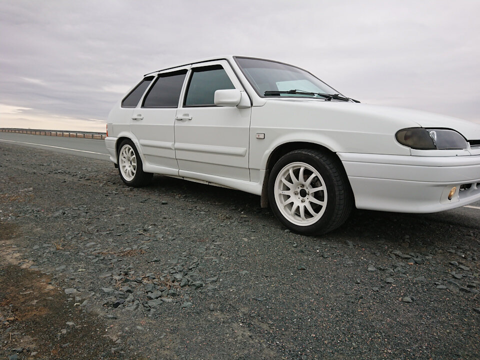 Накатав порядка 50 тыс км на Lada Kalina (ссылка на обзор здесь), было принято решение об ее продаже, в виду больших затрат на частый ремонт. Далее встал вопрос о покупке новой машины, по свежее.