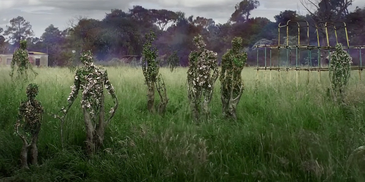 Annihilation gang. Аннигиляция (Алекс Гарленд, 2017). Annihilation олень.