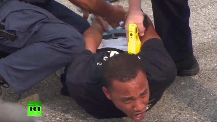 Пример деяствия английской полици против фанатов