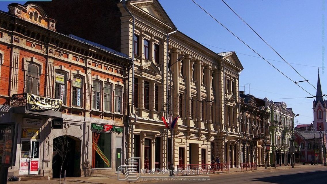 Вид гимназии с улицы Куйбышева