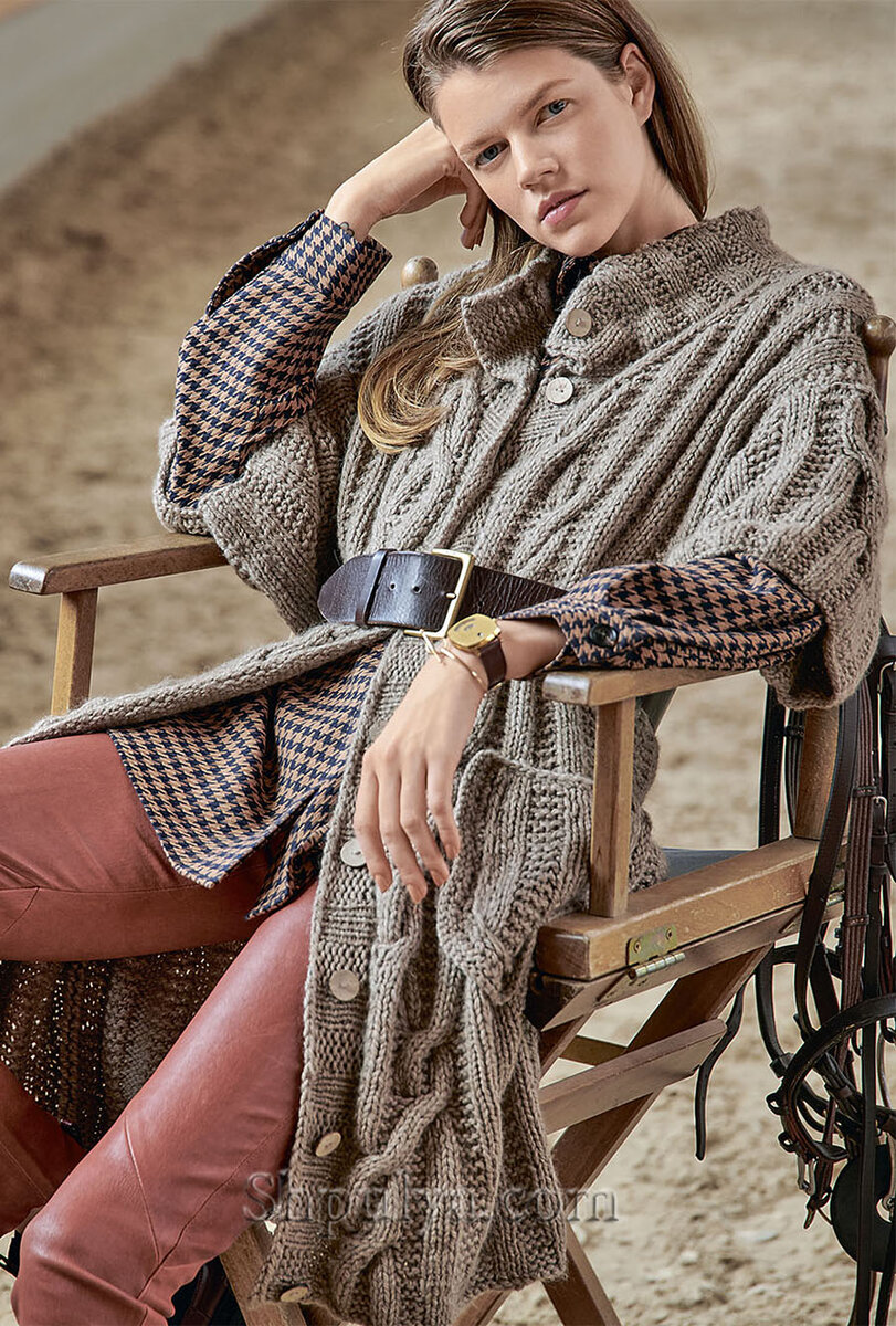 Пальто с узором из кос и укороченными рукавами