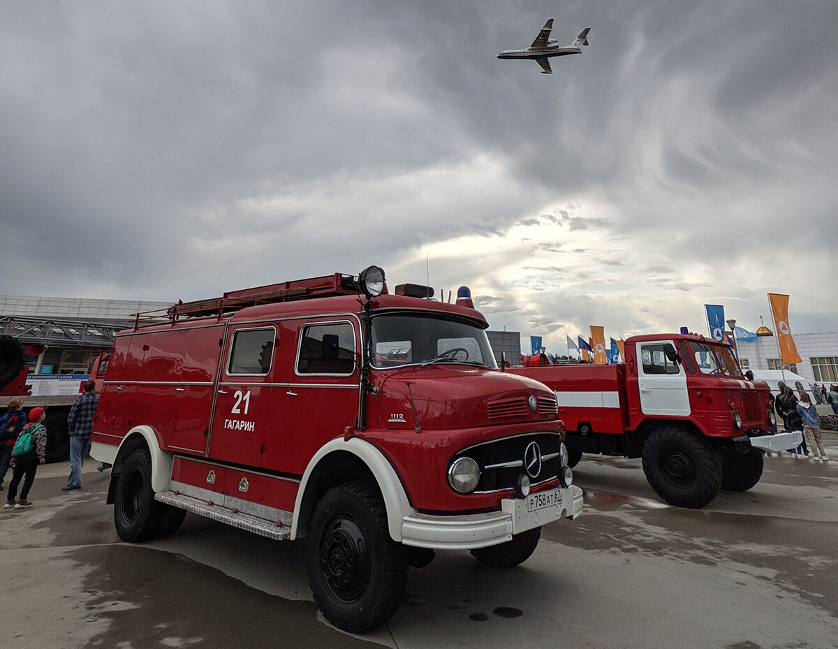 Пожарные ретро-автомобили. Mercedes-Benz 1966 года выпуска серии L сняли с  дежурства на несколько дней и пригнали на выставку | ФотоОхота на  автомобили | Дзен