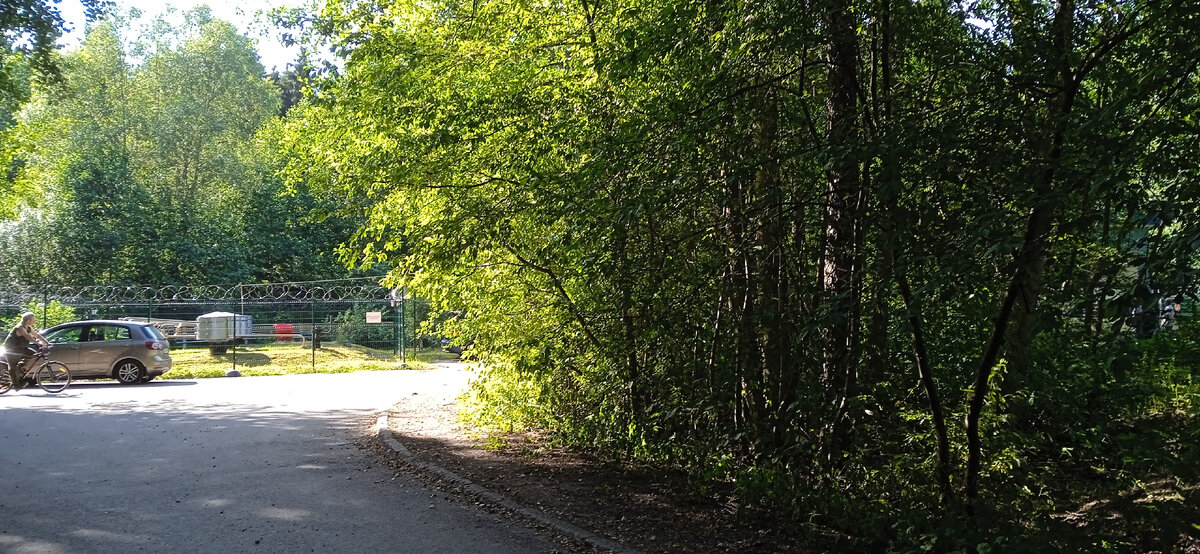 Газонаполнительный пункт компании Ленгаз-эксплуатация в Лисьем Носу. Так он выглядит, когда Вы почти 