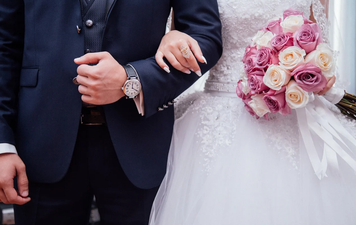 Хочешь выйти замуж и узнать, что тебя ждёт? Посмотри, как живет потенциальная свекровь. Тебя ждёт та же судьба. 