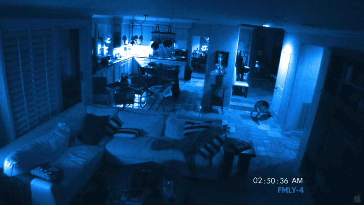 Момент из фильма Паранормальное явление 2