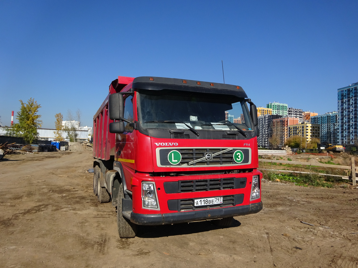 Компания Техоптимум-земляные работы. Самосвал Volvo FM 400.