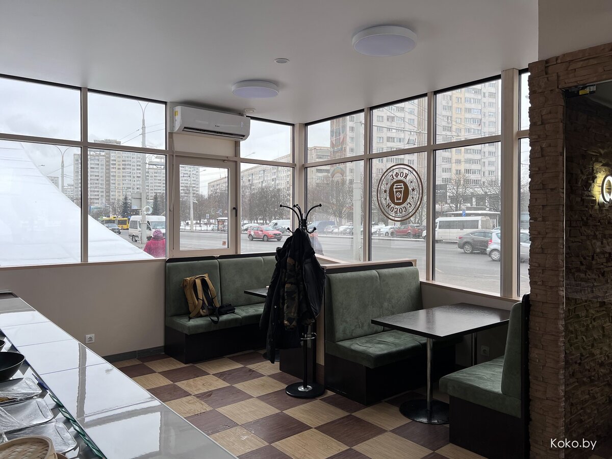 За 15р сколько хочешь еды, но чтобы поместилась в тарелку. Новое бистро ...