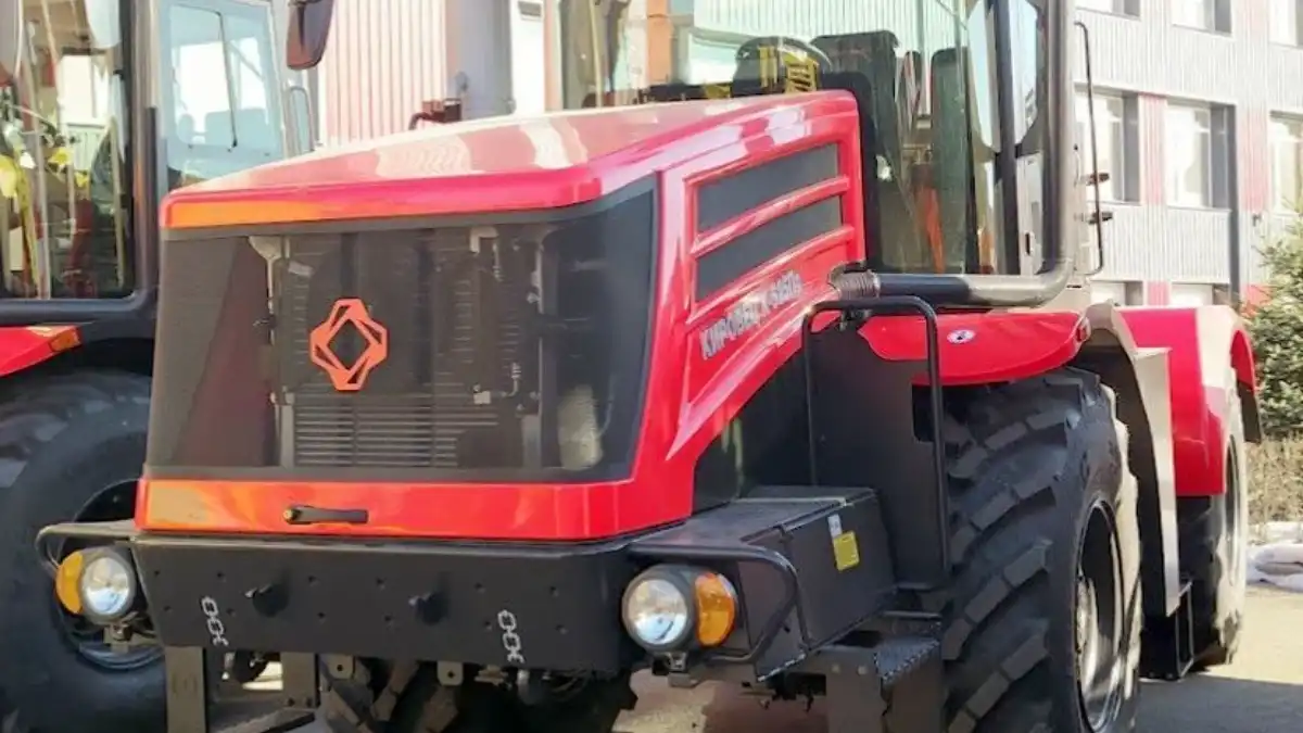 Серийный трактор Кировец К-525    Фото: Официальный сайт ПТЗ