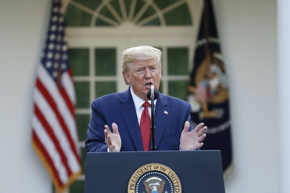     CNN: Трампа обязали ежедневно выплачивать по 10 тысяч долларов за неуважение к суду  GLOBAL LOOK PRESS